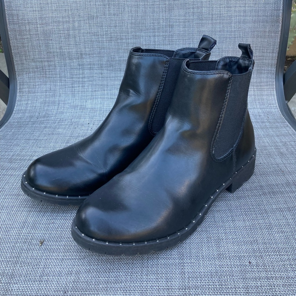 SOLD ON MERC @sampolowski